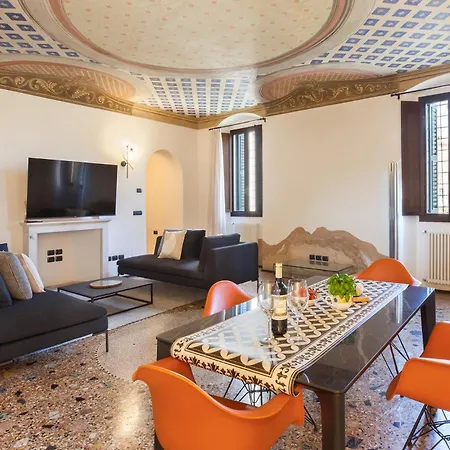 Castellone With Pool * Lazise