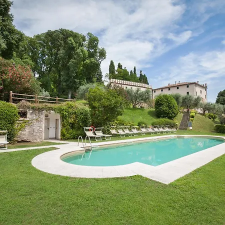 Castellone With Pool Lägenhet *
