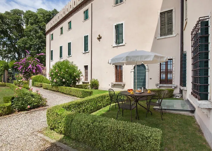 Castellone With Pool Lazise